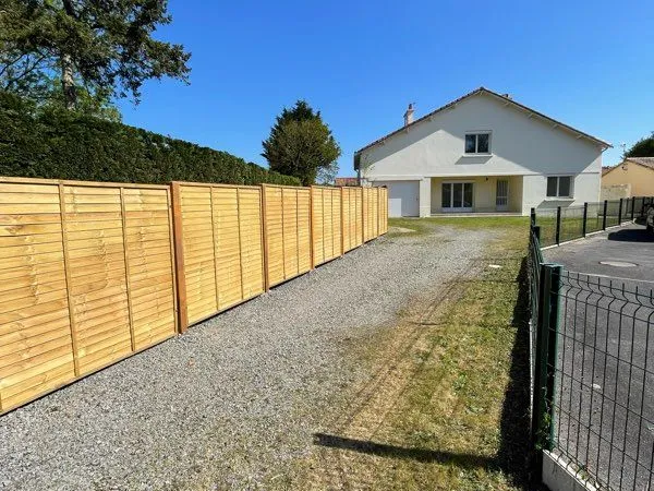 Maison avec 2 logements 