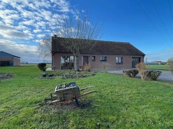 Maison de plain-pied 4 pièces 100 m² 