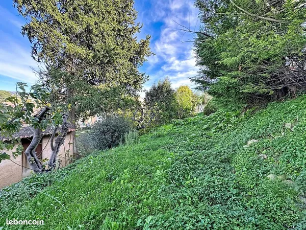 Terrain 981 m² Allauch 