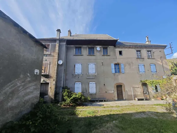 Maison de 130 m² à rénover 