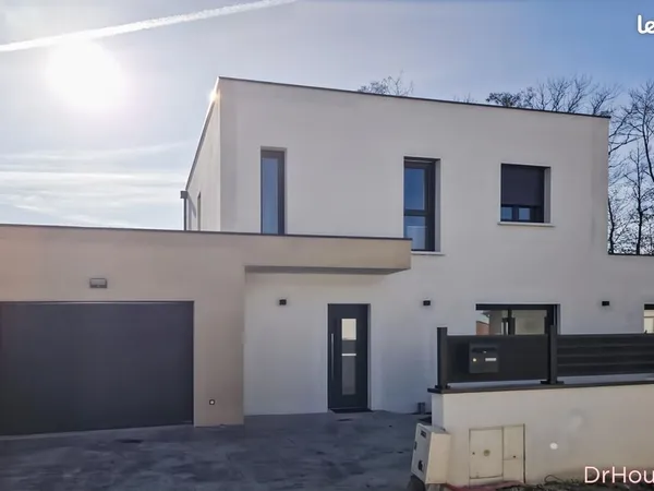 Maison 6 pièces 144 m² 