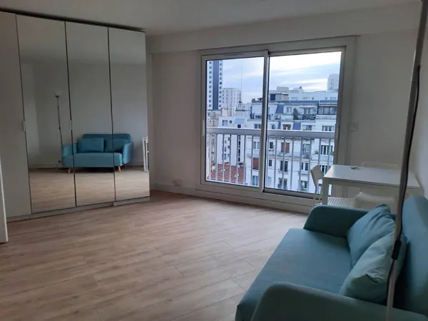 Loue studio meublé Paris XV 