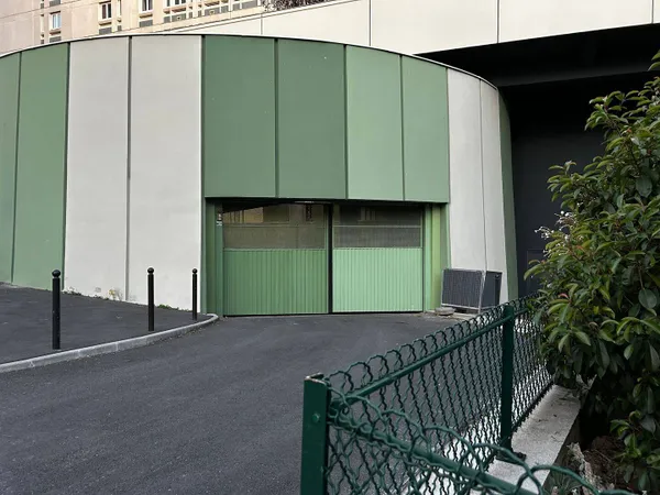 Parking 11 m² 