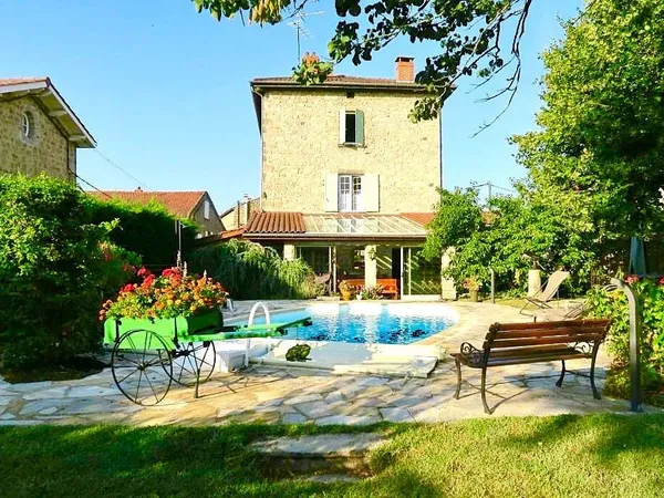 Maison 9 pièces 280 m² 