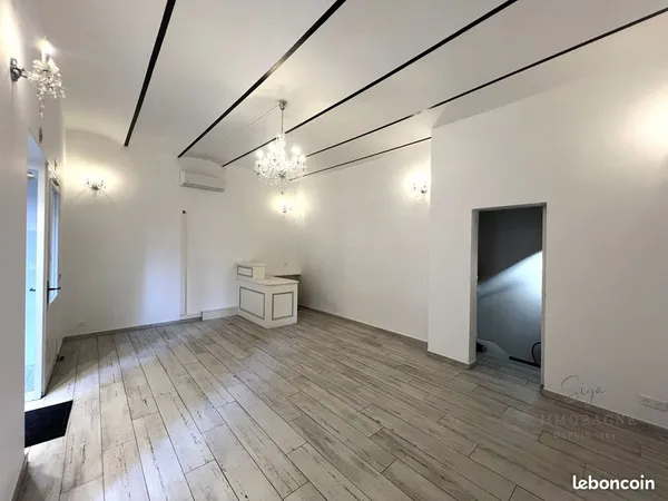 Local commercial 61 m² Aubagne 