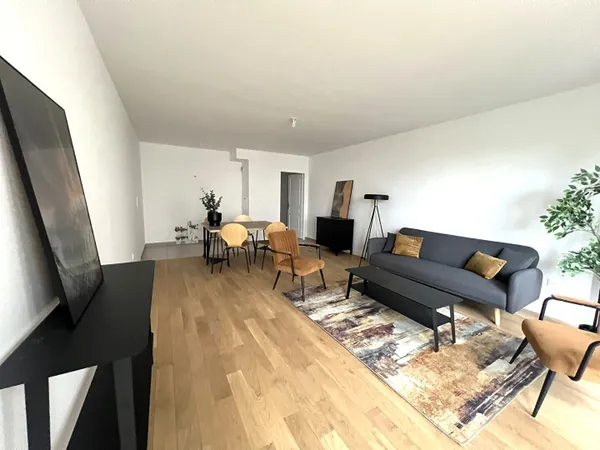 Studio 1 pièce 40 m² 