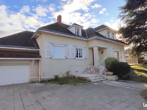 Maison 7 pièces 177 m² 