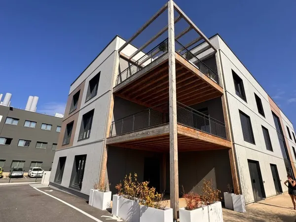 Bureaux 152 m² 