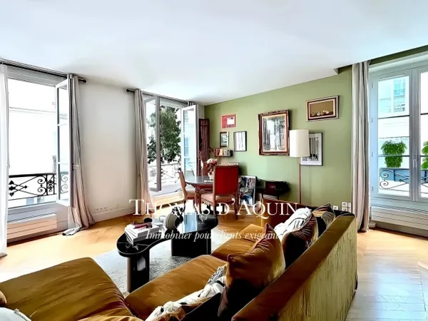 Rue Madame : 45 m² rénové en 2018, 3e étage, ascenseur, 