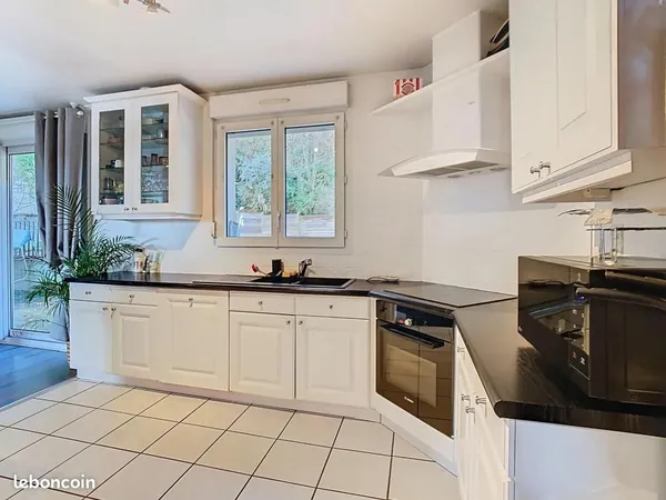 Maison 6 pièces 135 m² 