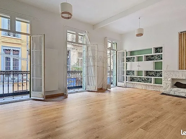 Appartement 6 pièces 109 m² 