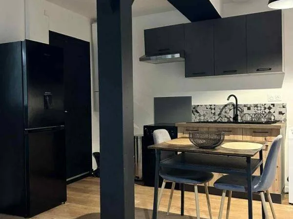 Studio 1 pièce 31 m² 