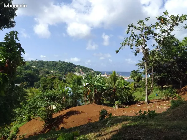 Terrain constructible vue mer 2400 m2 