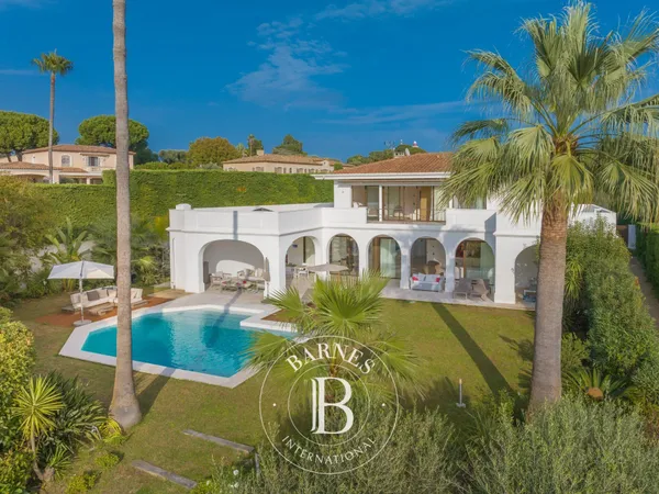 CAP D'ANTIBES - DOMAINE SECURISE - 8 CHAMBRES 