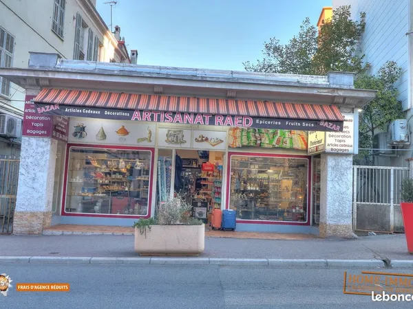 Épicerie, local commercial 91 m² Cagnes-sur-Mer 