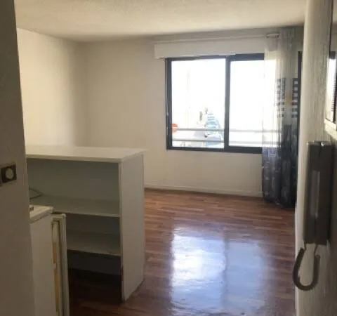 Studio 1 pièce 22 m² 