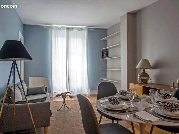 Appartement 2 pièces - 50 m² - Paris 9e / 18e - 34 boulevard de Clichy 