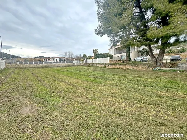 Terrain 901 m² ISTRES 