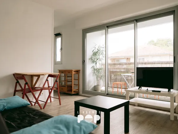 Appartement studio meublé à louer à Périgueux 