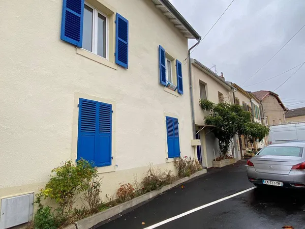Studio 1 pièce 32 m² 