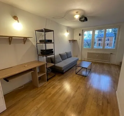 Location meublée 2P 48 m² centre-ville / haras 