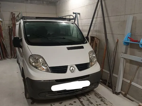 Loue garage sécurisé box H 3.17M L 10M camping car bus van 