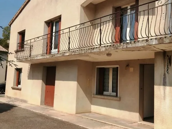 Rez de chausée Maison à louer 