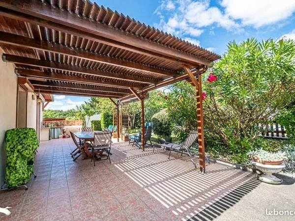 Maison 4 pièces 144 m² 