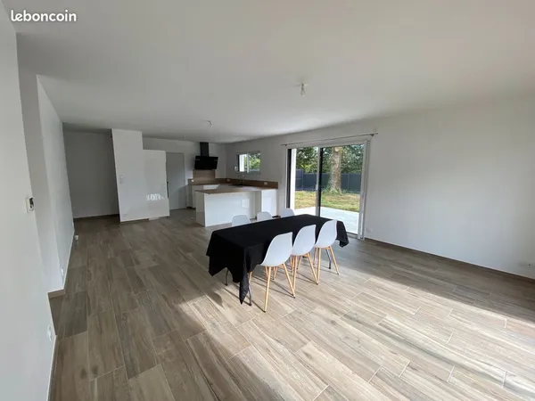 Location maison neuve meublée 90m² 