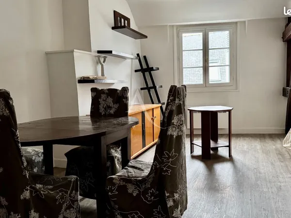 Studio 1 pièce 22 m² 