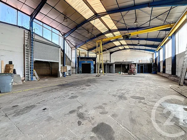 Bureaux 1200 m² 