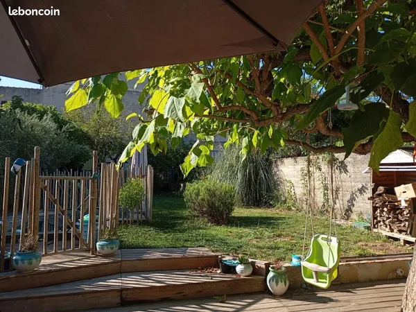 Maison individuelle de 160 M2 avec garage , piscine st Loup et studio de 29m2 