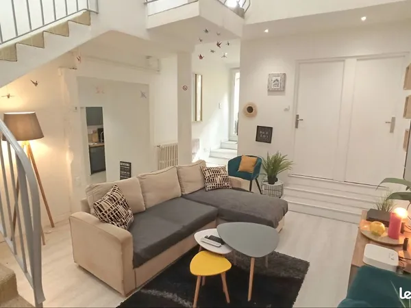 Votre chambre dans une maison en centre-ville 