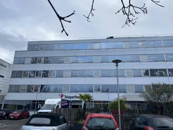 Bureaux 1110 m² 