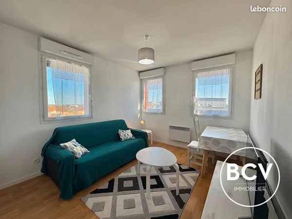 Studio 1 pièce 24 m² 