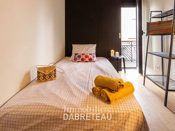 1 CHAMBRE A LOUER DANS UNE COLOCATION DE 8 CHAMBRES (T9) 
