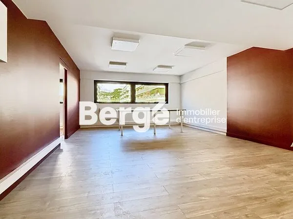 Bureaux 76 m² Le Cannet 