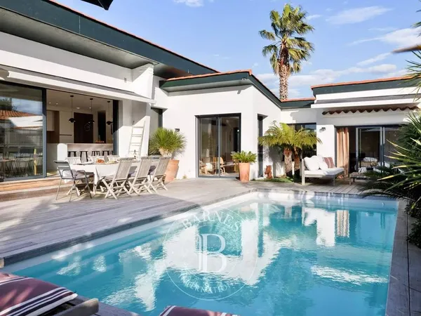 Maison de luxe 6 pièces 150 m² 
