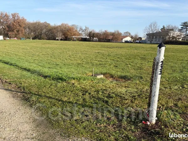 Terrain 11988 m² Castelmayran 