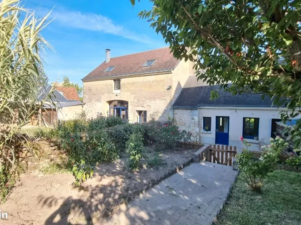 Location Maison 160 m2 3 chambres entre Tours et Chinon 