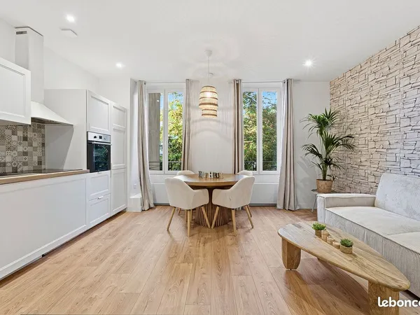 Nice Pasteur F3 vendu meublé et équipé 
