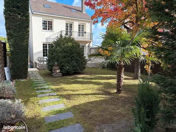 Maison 6 pièces 165 m² 