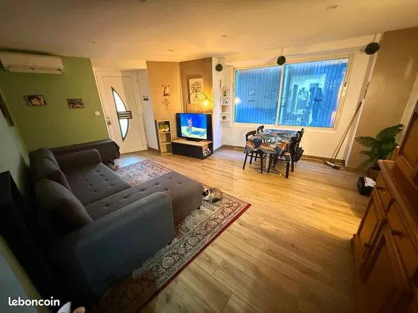 Appartement entièrement rénové 