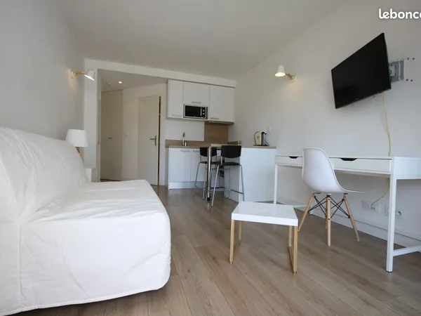Superbe Studio meublé 20m2 à la Timone 