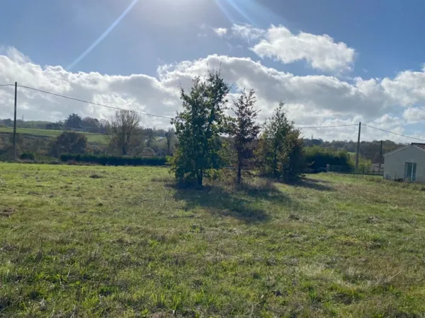 Terrain 900 m² 