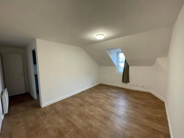 Studio 1 pièce 24 m² 