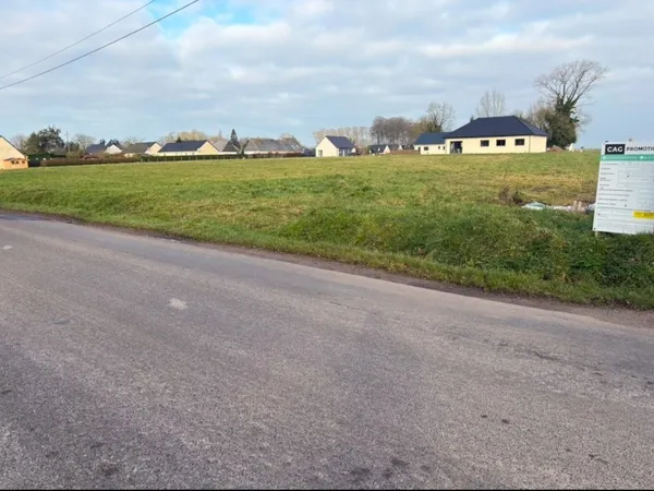 Terrain 775 m² 