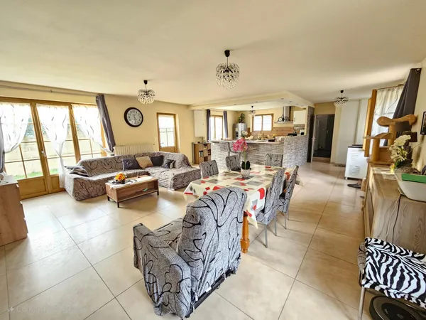 Maisons + logement T2 dans un environnement TRES calme - A DECOUVRIR SANS TARDER 