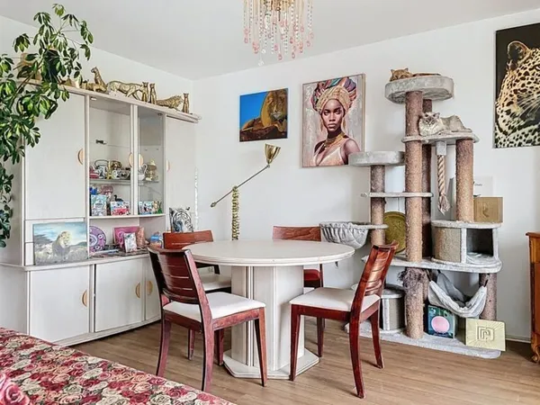 Appartement de 3 pièces principales 