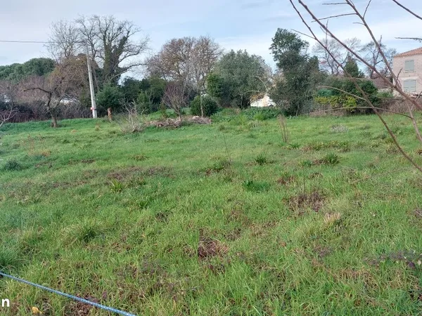 Terrain 950 m2 viabilisé 